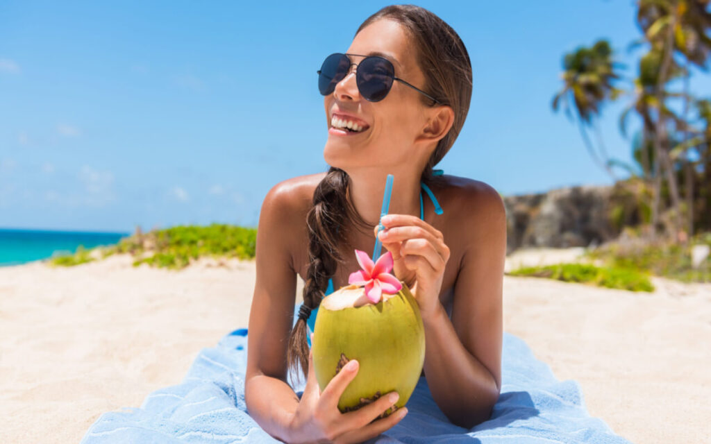 Coconut Water - Benefits, Nutritional Value & Precautions