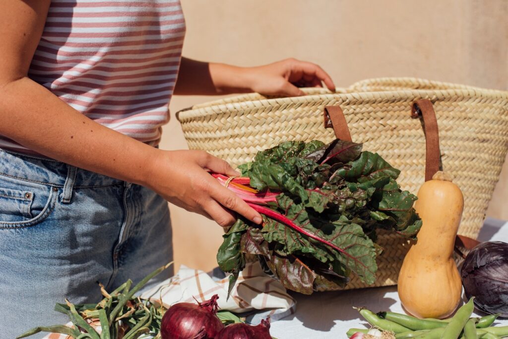 How to Keep Food Fresh for Longer: 7 Expert Tips