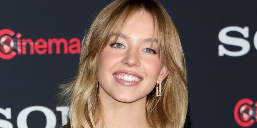 Sydney Sweeney's Abs Are Toned AF In A Crop Top In An IG Video