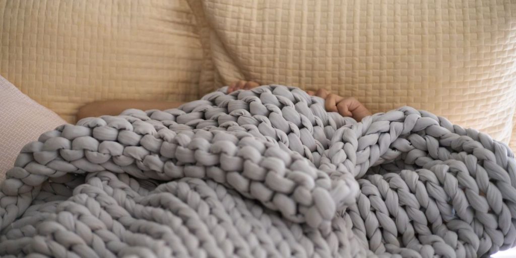 10 Best Cooling Weighted Blankets For Sweaty Sleepers In 2023