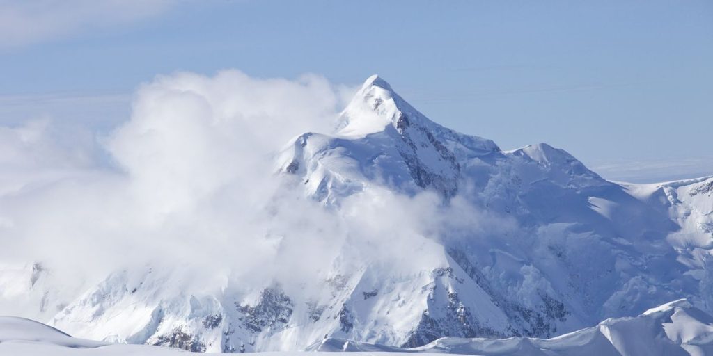 California Ultrarunner Smashes Mt. Denali Record California Ultrarunner Smashes Mt. Denali Record