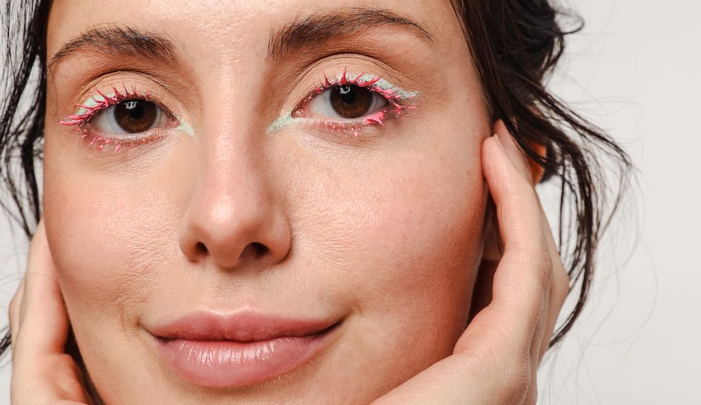 How Colorful Eyeliner Provides an Instant Mood Boost How Colorful Eyeliner Provides an Instant Mood Boost