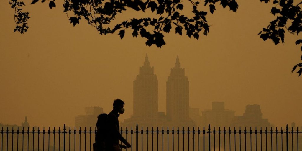 How to Protect Yourself From Wildfire Smoke, Per Experts