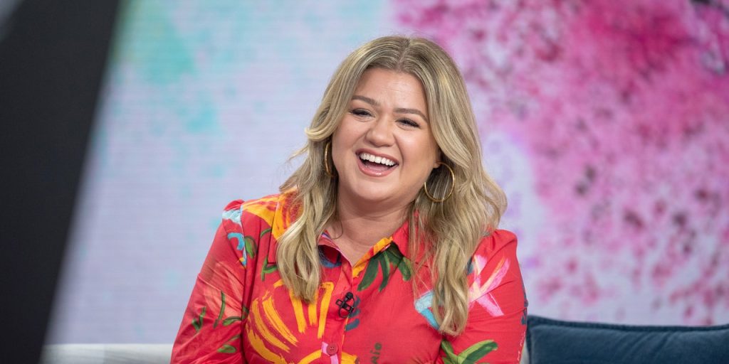 Kelly Clarkson Says Her Divorce Felt ‘Freeing’ Despite Being ‘Incredibly Sad’