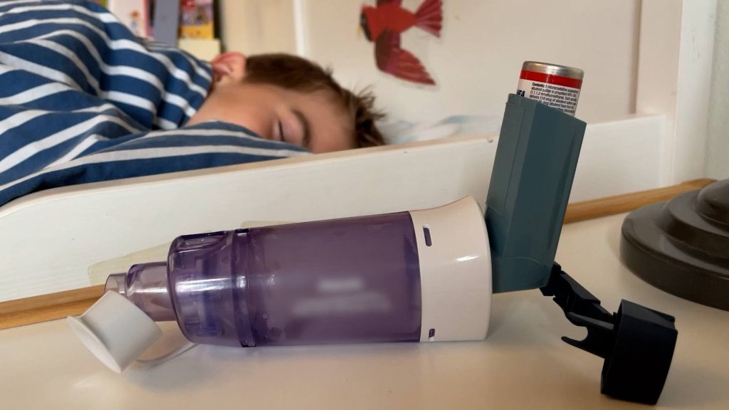 Mayo Clinic Minute: How to use an asthma inhaler