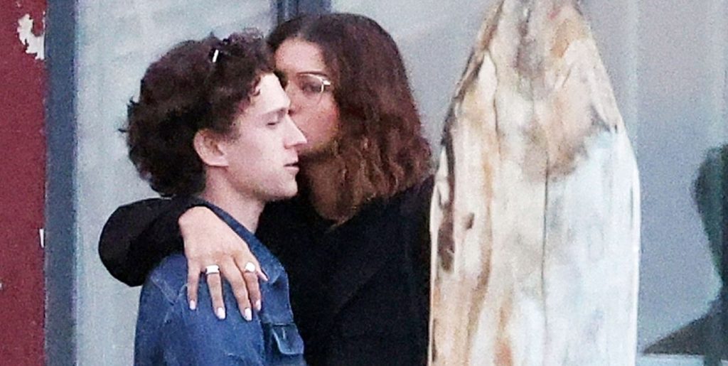 Zendaya Was Photographed Kissing Tom Holland on Venice Vacation