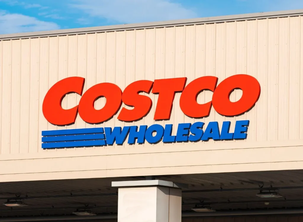 Horrified Costco Shopper Finds "Live Worms" in Seafood Product