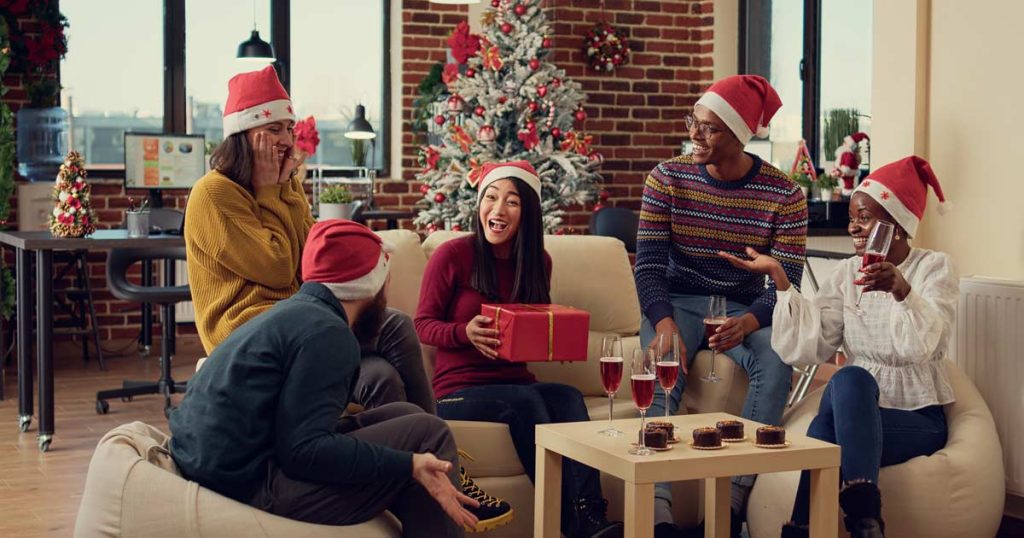 14 Christmas Gifts for Coworkers For The Office Exchange [2023]