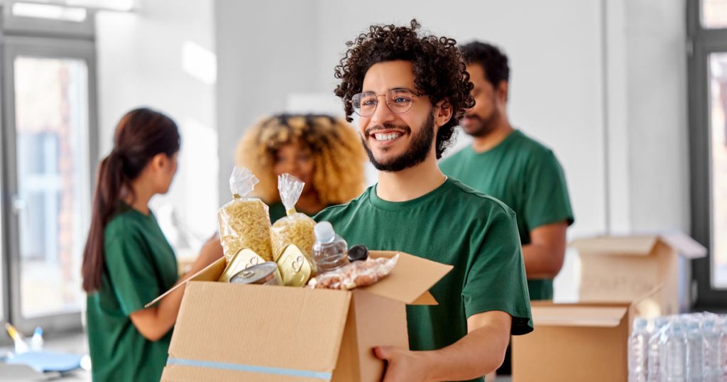 Your 2023 Giving Tuesday Guide: How to Donate and Benefit