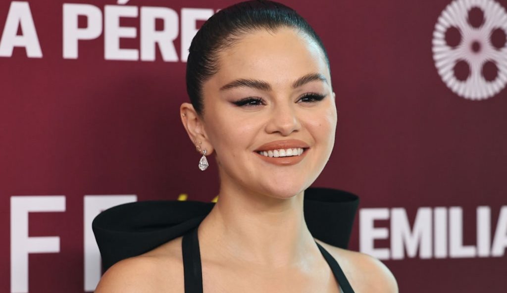 Selena Gomez Shut Downs Body Shame, Reveals SIBO Diagnosis