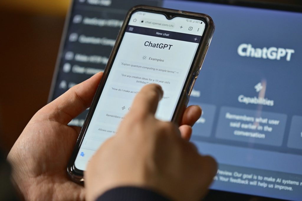 ChatGPT Features That Are Good for Industry Insights