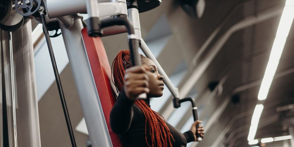 How to Get a Full-Body Workout With Weight Machines at the Gym