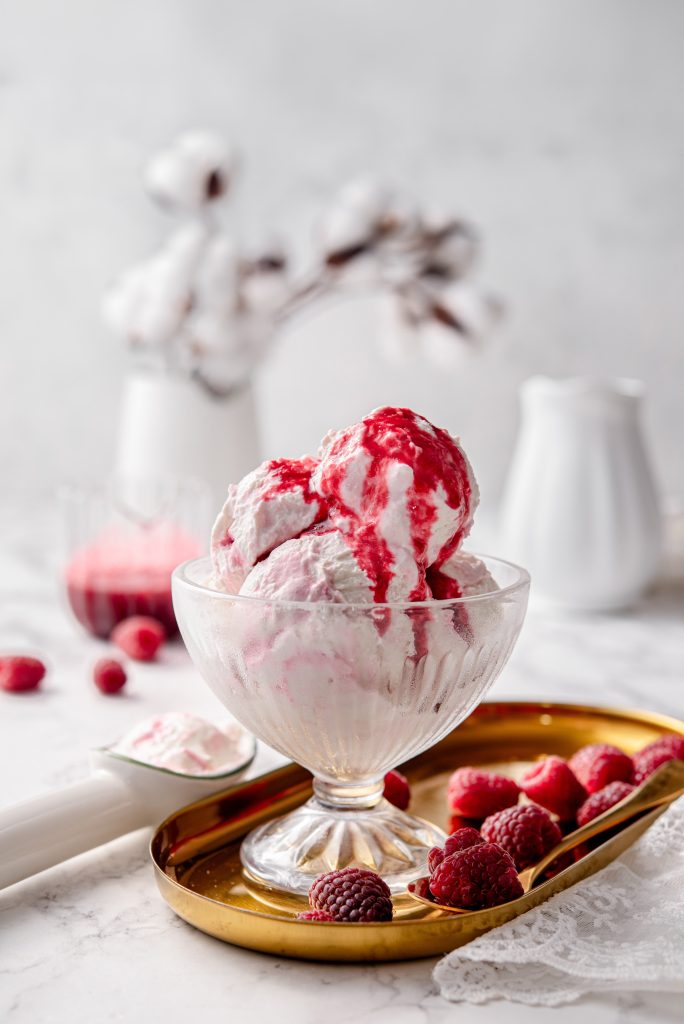 Sugar-free cottage cheese ice cream with raspberry ripple Sugar-free cottage cheese ice cream with raspberry ripple