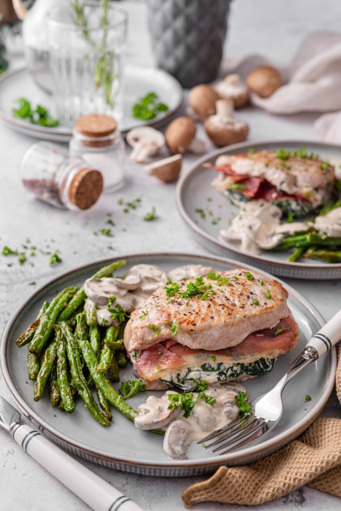 Stuffed pork chops with mushroom sauce Stuffed pork chops with mushroom sauce